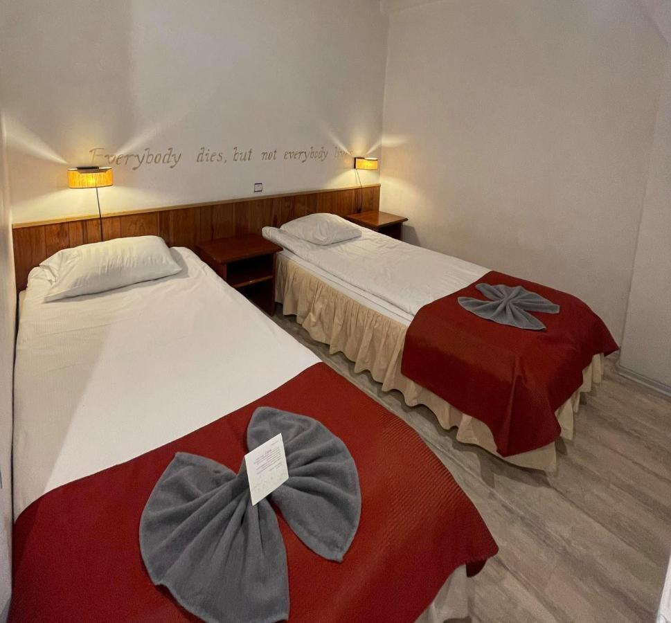 Nb Hotel With Free Parking Riga Exterior foto