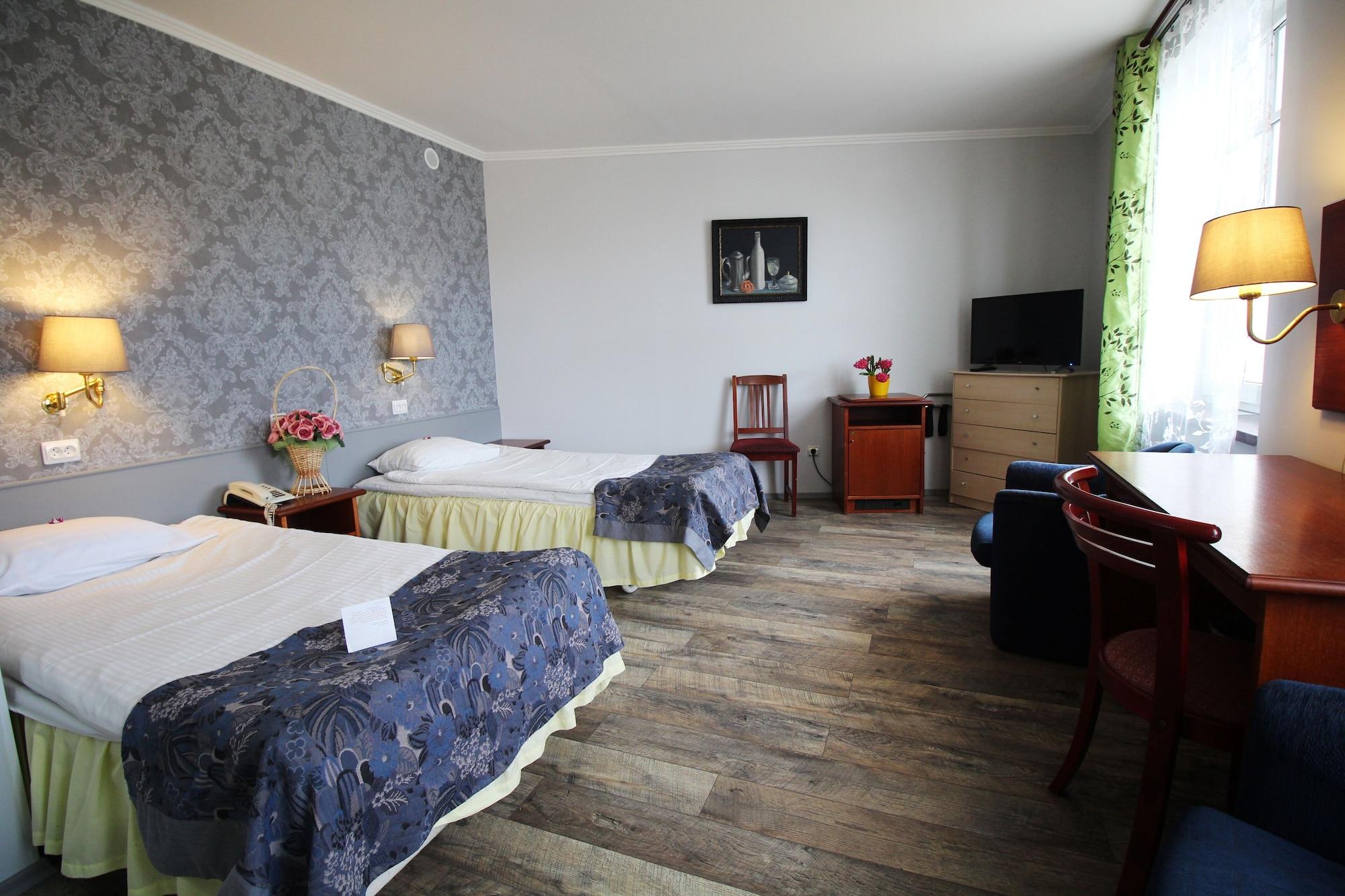 Nb Hotel With Free Parking Riga Exterior foto