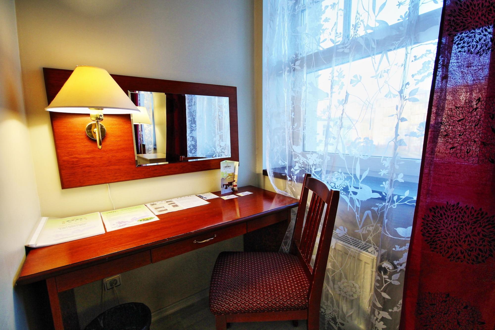Nb Hotel With Free Parking Riga Exterior foto