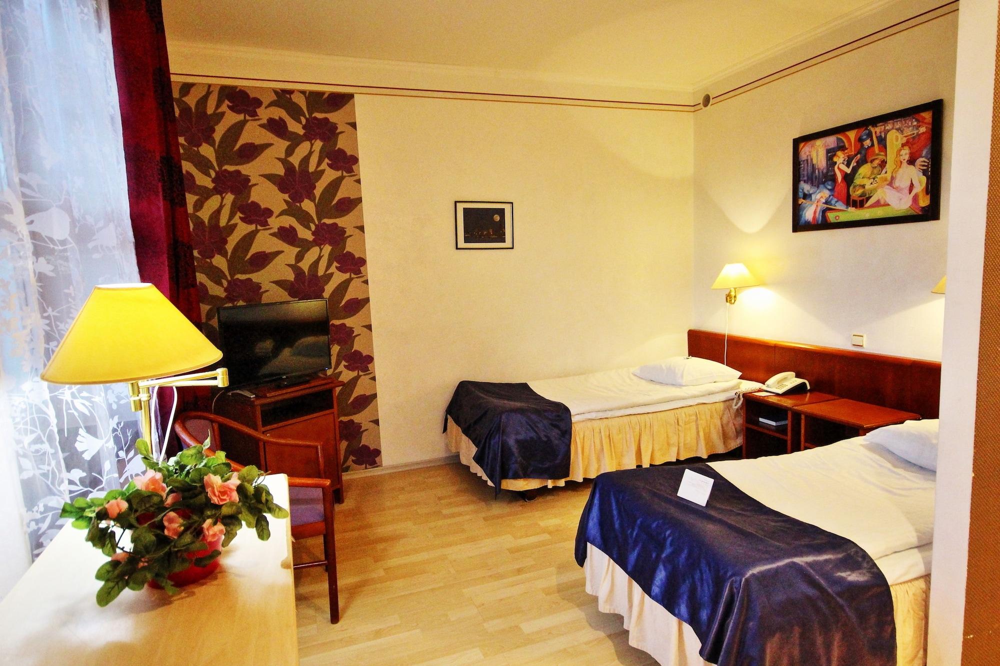 Nb Hotel With Free Parking Riga Exterior foto