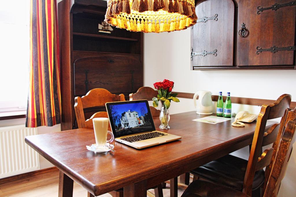 Nb Hotel With Free Parking Riga Exterior foto